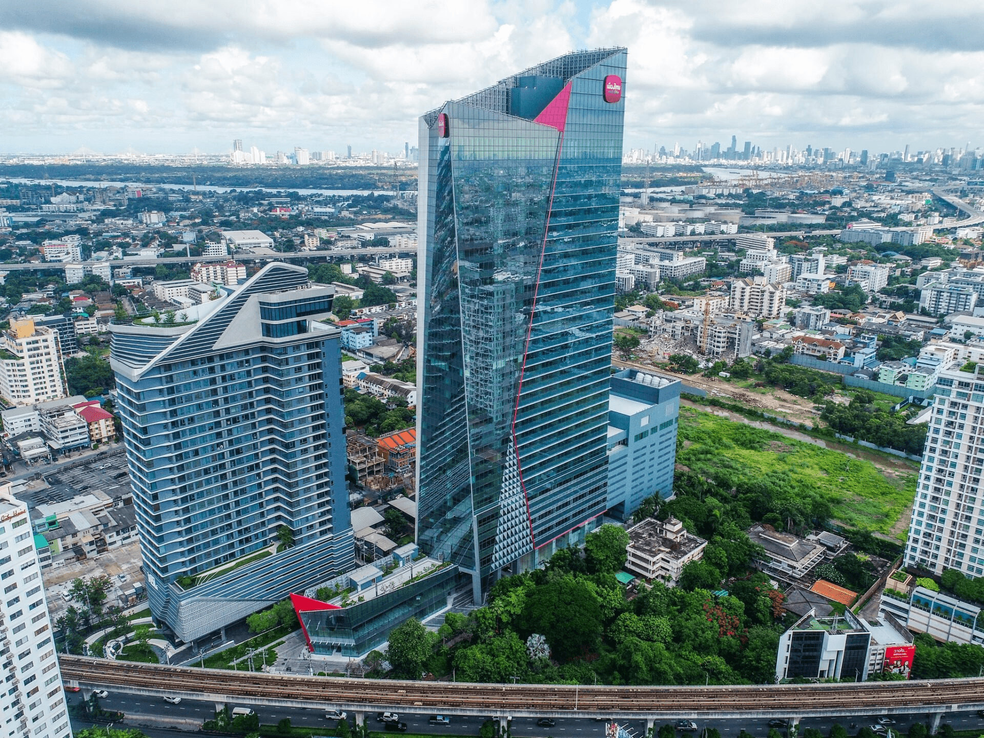 โครงการอัสกาญน์ ศรีนครินทร์